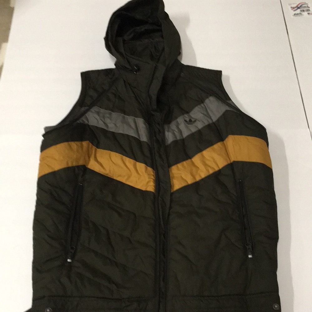 Adidas vest size XS